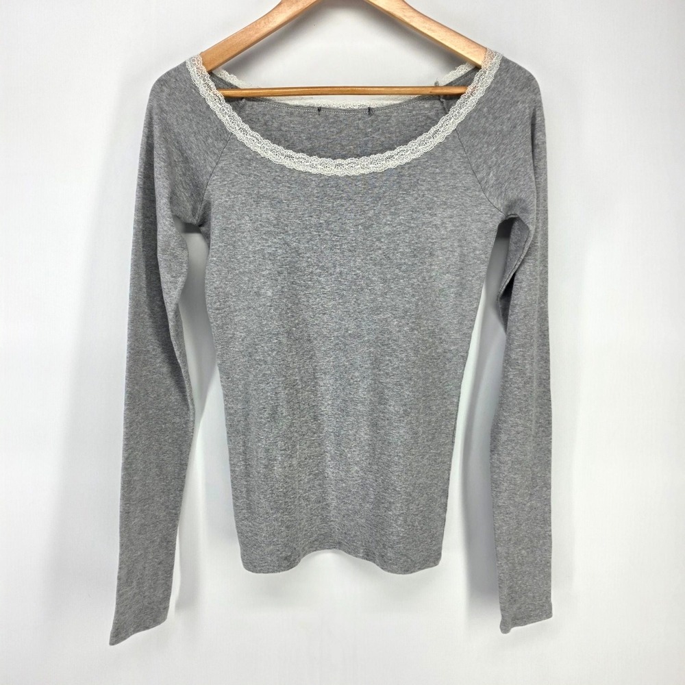 Brandy Melville Top Womens One Size Gray Lace Trim Long Sleeve Scoop Neck Skylar